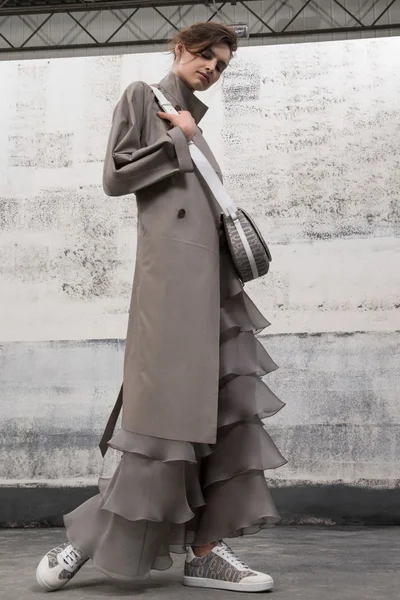 Look 15